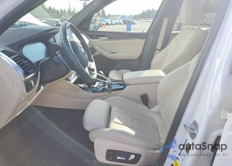 2021 BMW X3 xDrive30I z USA, uszkodzony, nr VIN 5UXTY5C08M9D85437